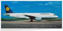Lufthansa Airbus A-320-211 D-AIQA