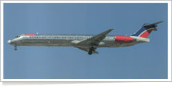 Red Air Dominicana McDonnell Douglas MD-82 (DC-9-82) HI-1064