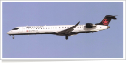 Jazz Air Bombardier / Canadair CRJ-705ER C-GDJZ
