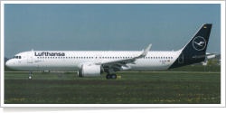 Lufthansa Airbus A-321-271NX D-AZAM