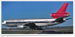 Northwest Orient Airlines McDonnell Douglas DC-10-40 N157US