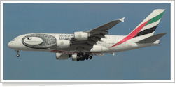 Emirates Airbus A-380-861 A6-EOD