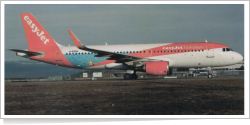 EasyJet Airline Airbus A-320-214 G-EZOA