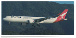 Qantas Airbus A-330-303 VH-QPB