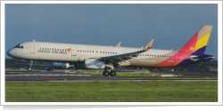 Asiana Airlines Airbus A-321-231 HL8060