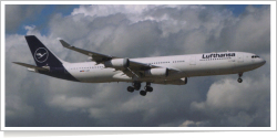 Lufthansa Airbus A-340-313 D-AIGX