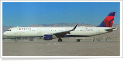 Delta Air Lines Airbus A-321-213 N301DV