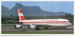 Air Mauritius Boeing B.707-436 G-APFD