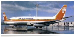 Air New Zealand Boeing B.737-219  ZK-NAC