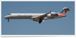 American Eagle Airlines Bombardier / Canadair CRJ-701ER N511AE
