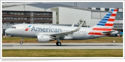 American Airlines Airbus A-319-112 D-AVXA