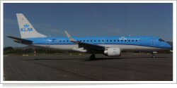KLM Cityhopper Embraer ERJ-190STD PH-EZC