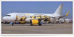 Vueling Airlines Airbus A-320-214 EC-LVP