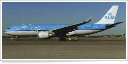 KLM Royal Dutch Airlines Airbus A-330-203 PH-AOE