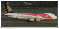 Singapore Airlines Airbus A-380-841 9V-SKI