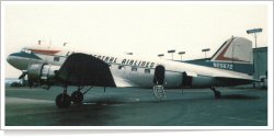 Lake Central Airlines Douglas DC-3-277B N25672