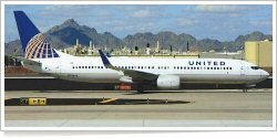 United Airlines Boeing B.737-924 N73445