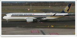 Singapore Airlines Airbus A-350-941 9V-SMF