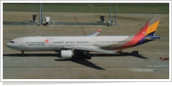 Asiana Airlines Airbus A-330-323E HL7792
