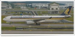 Singapore Airlines Airbus A-330-343E 9V-STL