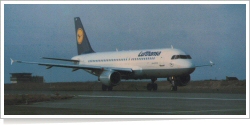 Lufthansa Airbus A-320 reg unk