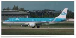 KLM Cityhopper Embraer ERJ-190STD PH-EZE