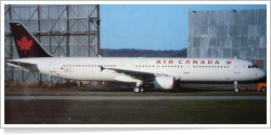 Air Canada Airbus A-321-211 D-AVZJ