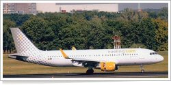 Vueling Airlines Airbus A-320-214 EC-LVX
