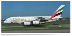 Emirates Airbus A-380-861 A6-EDC