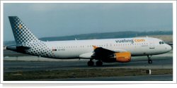 Vueling Airlines Airbus A-320-214 EC-HTD